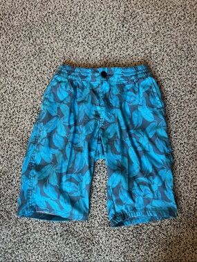 Men's Blue Leaf-Print denim Shorts